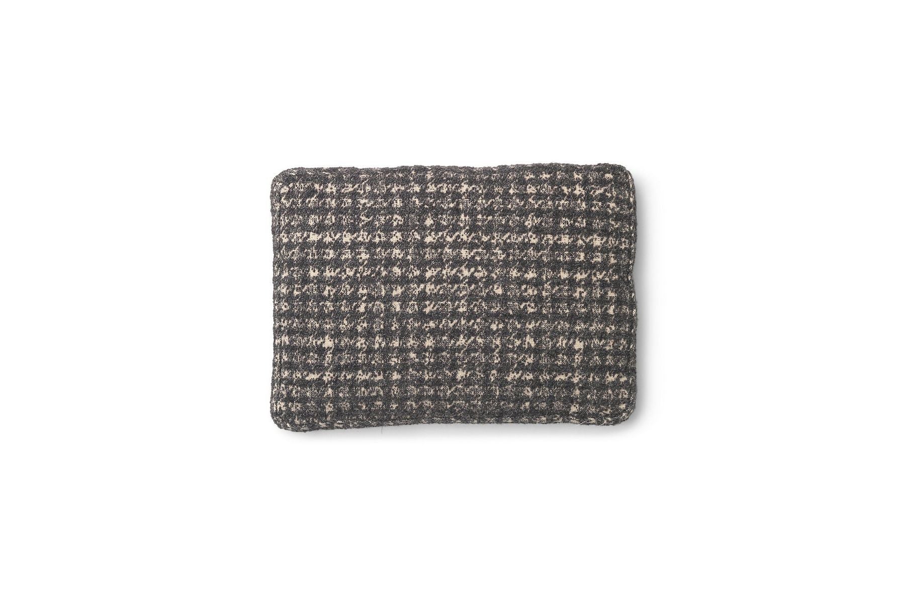 K-Waiting Cushion 48x35 cm - Jacquard - Image 2